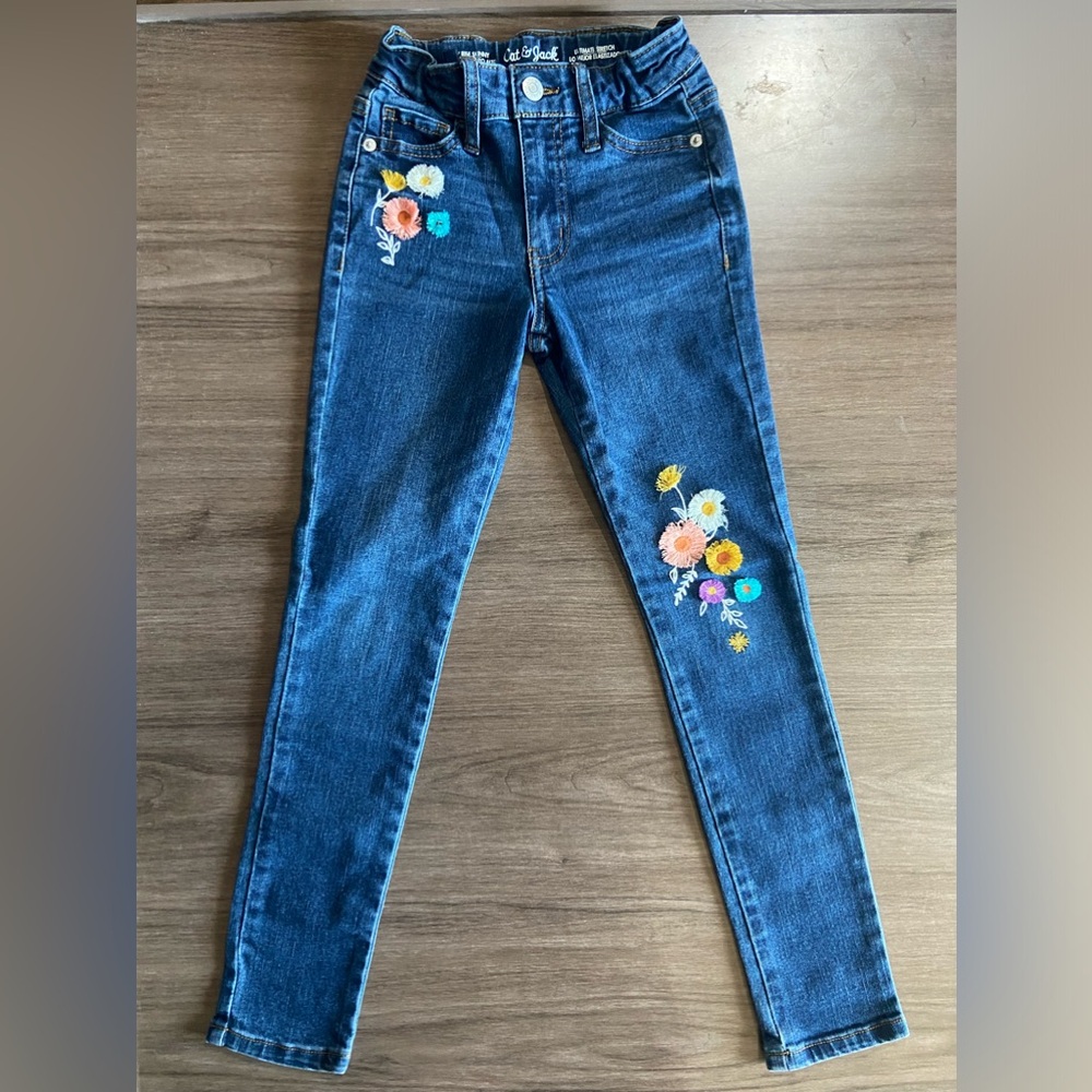 Girls' Mid-Rise Flower Embroidered Skinny
Jeans Size 7